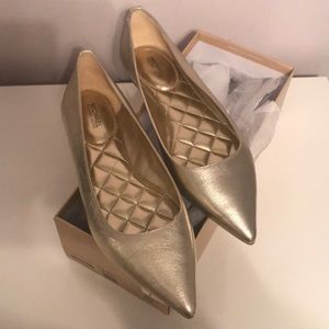 Good point tie Michael Kors flats